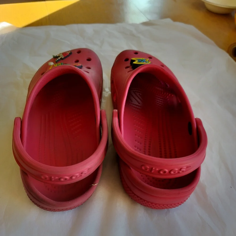 Crocs Red Clogs Size Men's 6/ Women's 8 with Soccer Charms